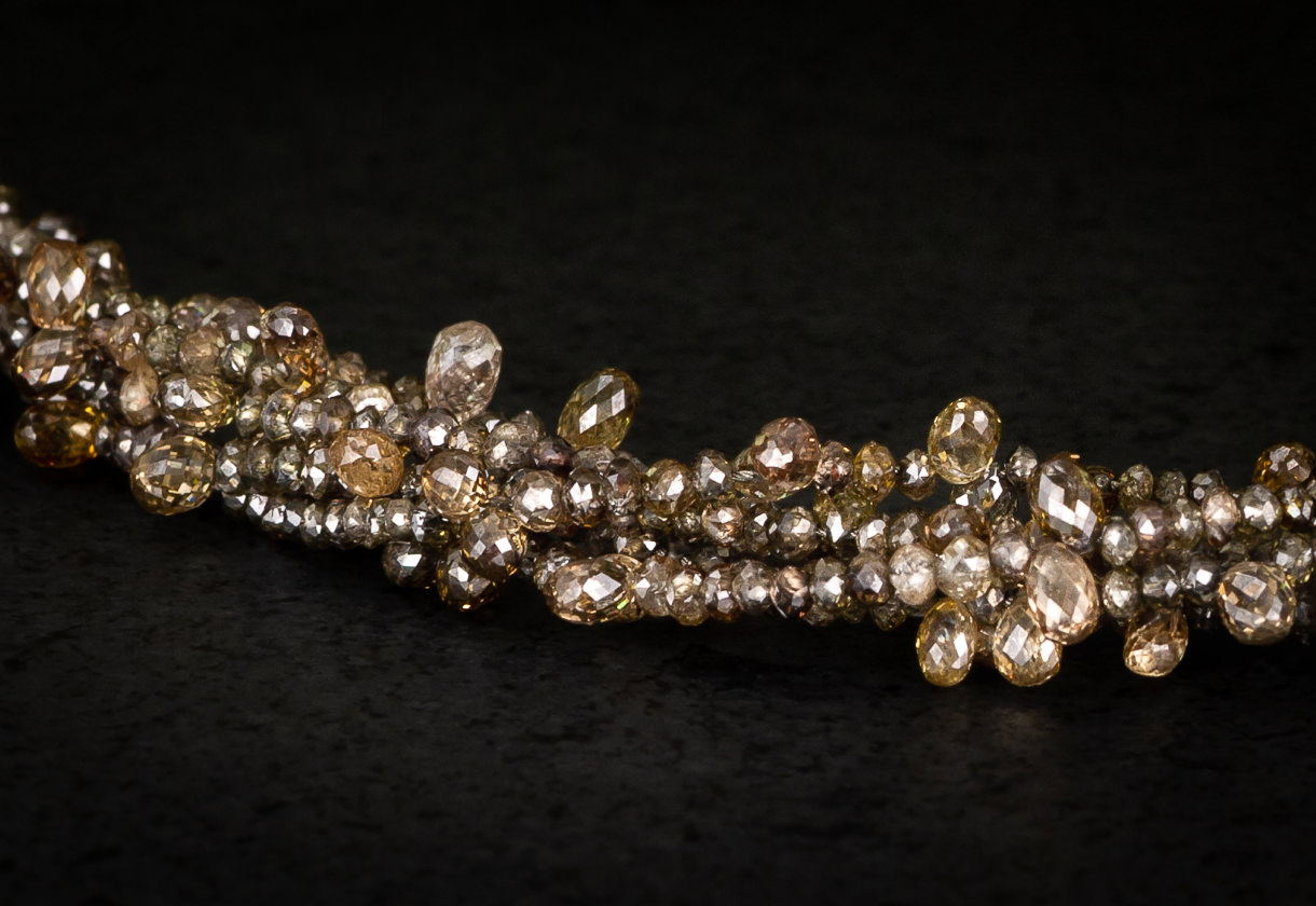 Diamant Collier Sechsfach Braun CloseUp