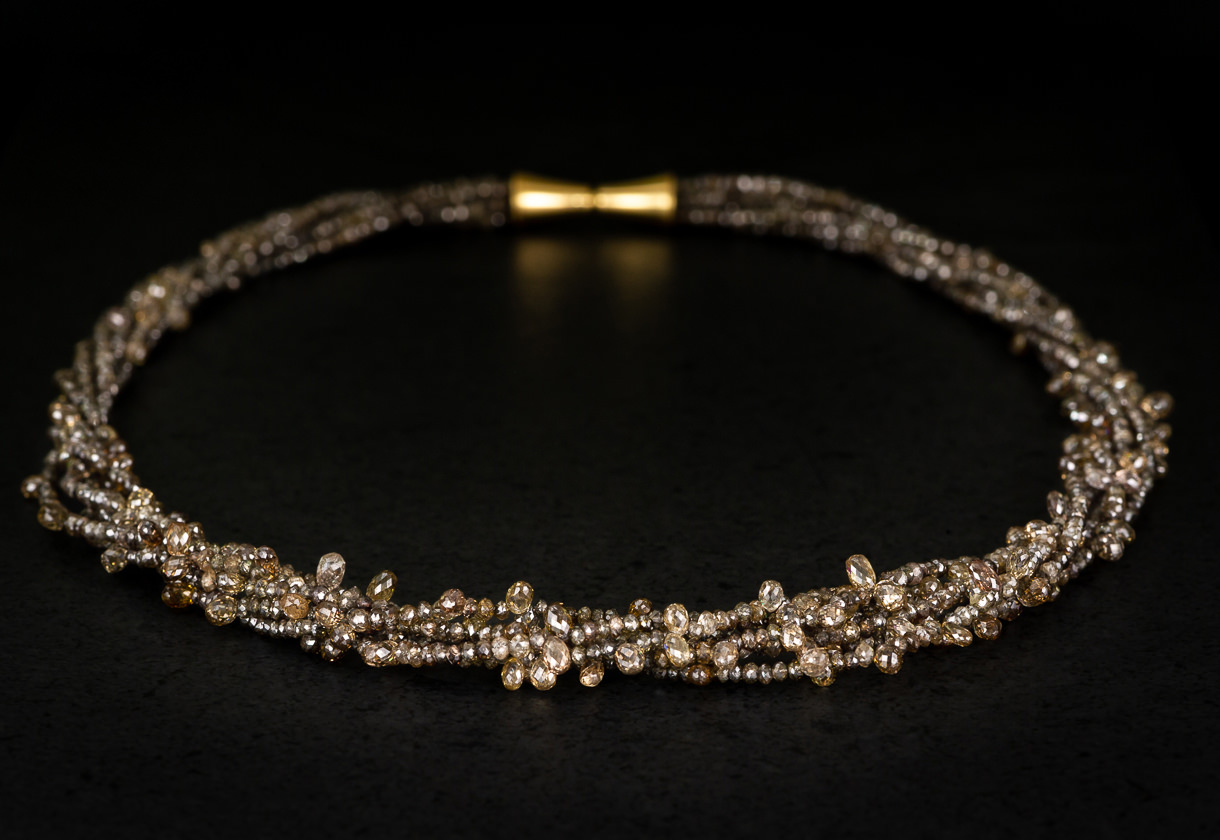 Diamant Sechsfach Collier Braun