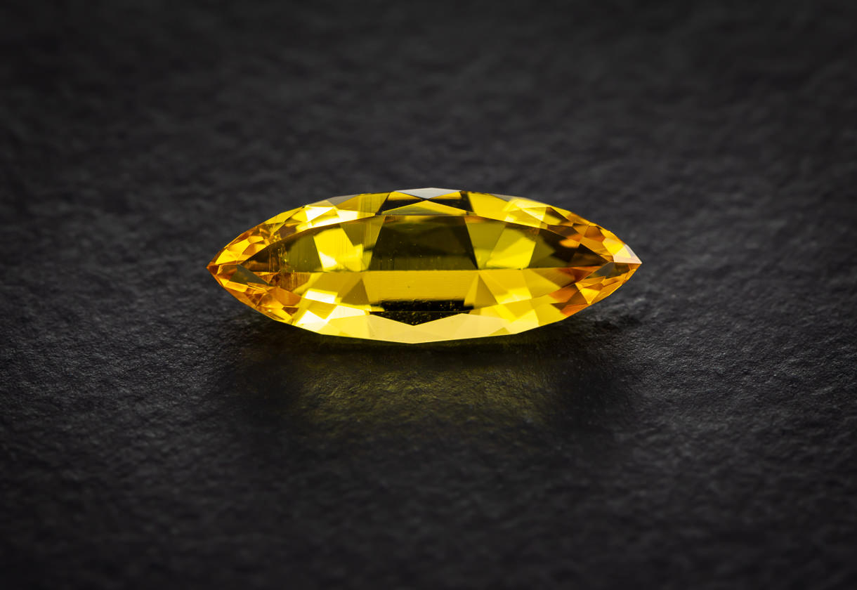 Goldberyll, 4.37ct 21 x 17.5 mm