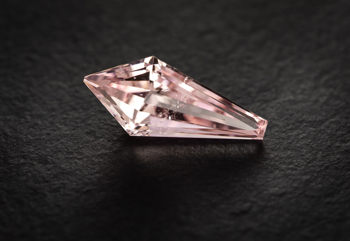Morganit, 9.62ct 23.5 x 10.5 mm