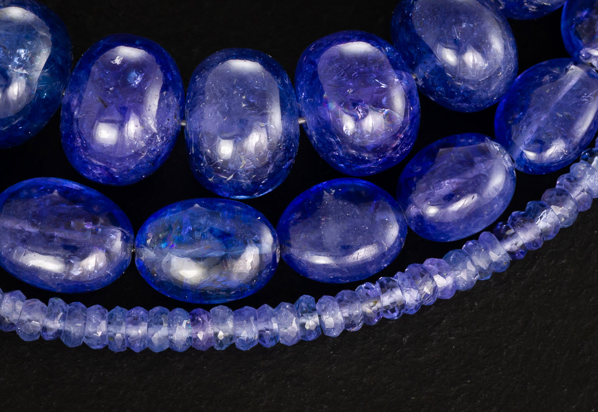 Edelsteinkette Tanzanit Schweizer Edelsteine CloseUp