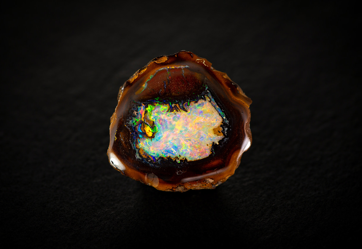 Yowah-Nuss Opal, 30 x 28 mm